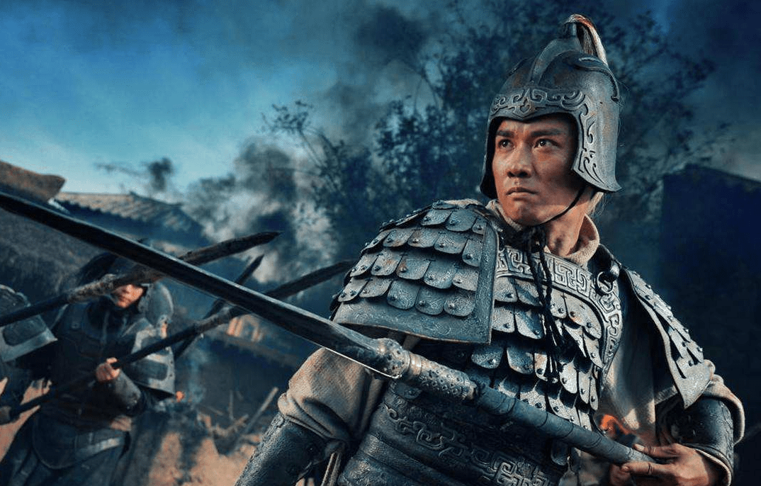 赵云为何三枪都没有刺死周仓？并非他不能，而是他不敢_关羽