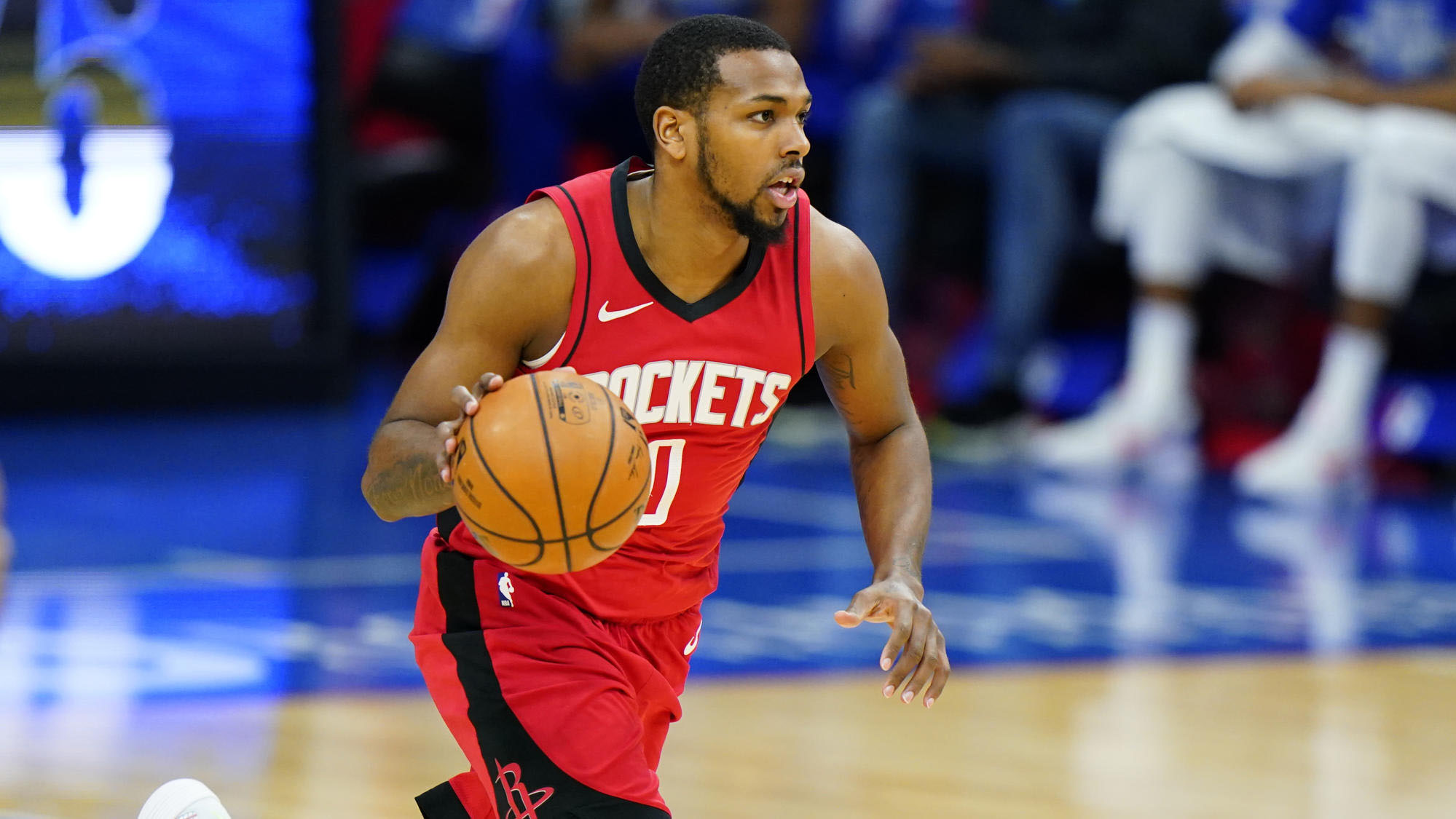 火箭消息更新:悍将遭袭击面部受伤,塞帅给回应,5悍将仍缺席