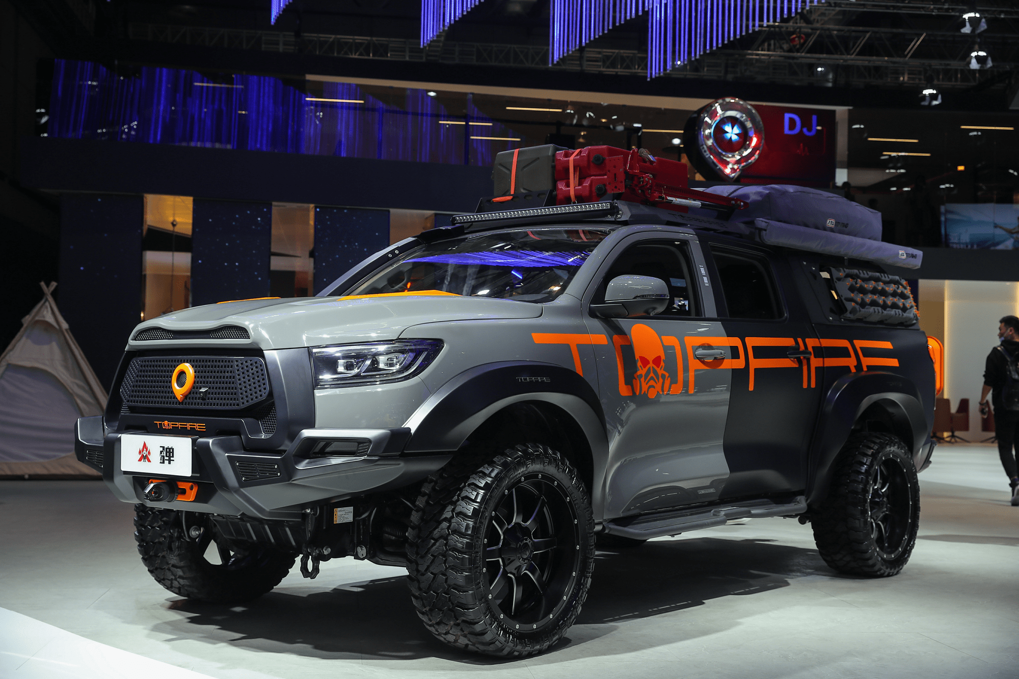 携手改装厂牌出新品,长城皮卡黑弹,旅行炮开启预售