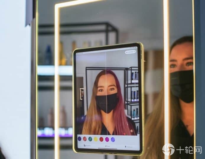 为了测试全新技术amazon于英国开设发型屋 Salon 为了测试全新技术amazon于英国开设发型屋 Salon
