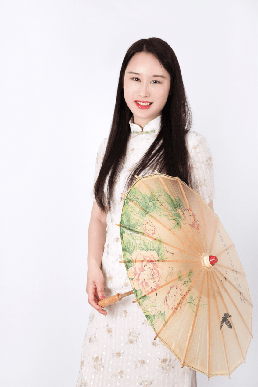 班进修商学院课程徐程滟(左) 南京设计力量创始人 王斌(右)个人优势