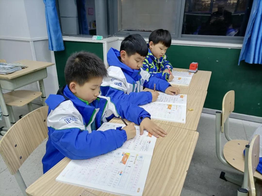 怎么在学校做的更好 ee73f2133ac94ac8804adf3cad33425b.jpeg