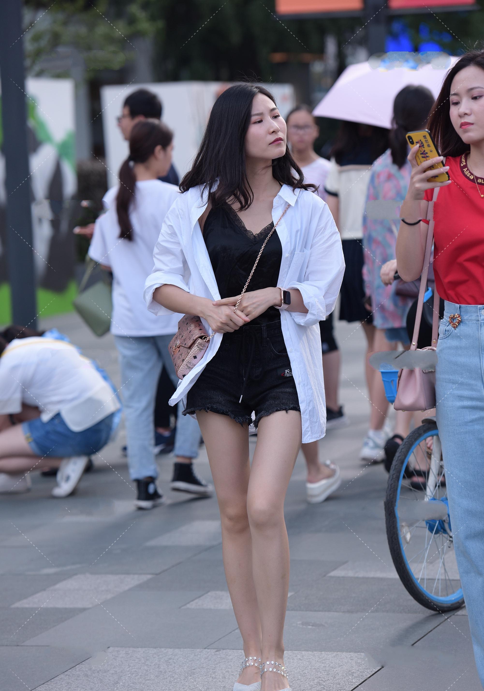 慵懒感蕾丝套装 2bf6473b5b8d418b810a82fd18194612.jpeg