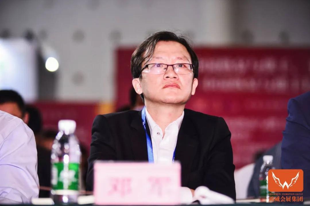 特聘教授李凡论坛发言临朐干燥商会会长李德华论坛发言山东临朐巨能