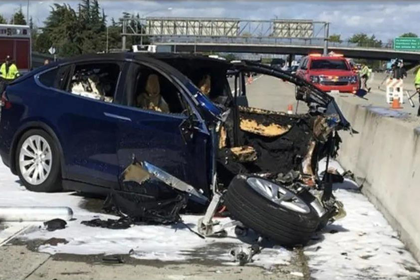 盘州高速车祸新闻 a2bfe9c87aa2444db4ab42df0226eeb2.jpeg