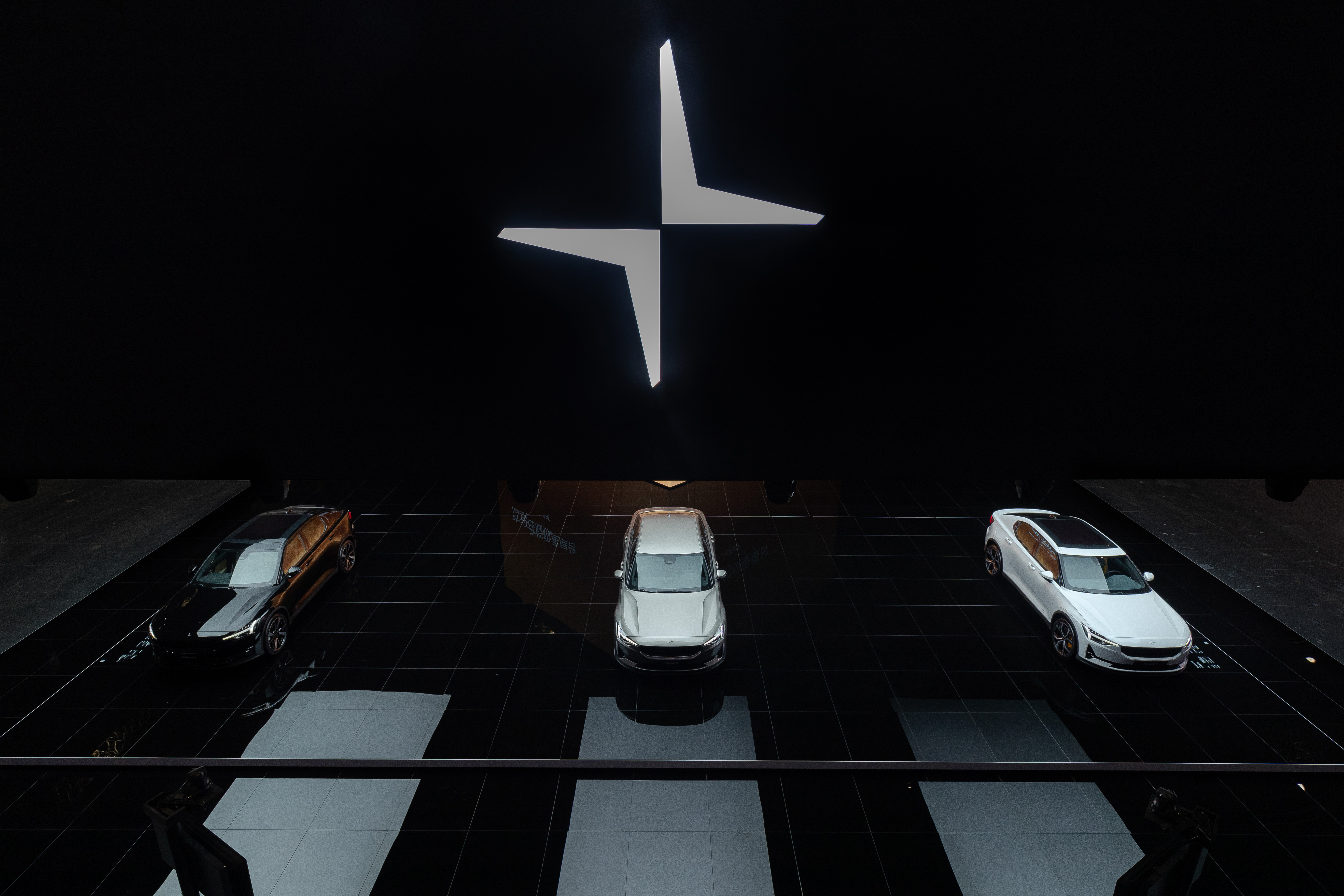 极星2全新产品首次亮相上海车展polestar0计划加速