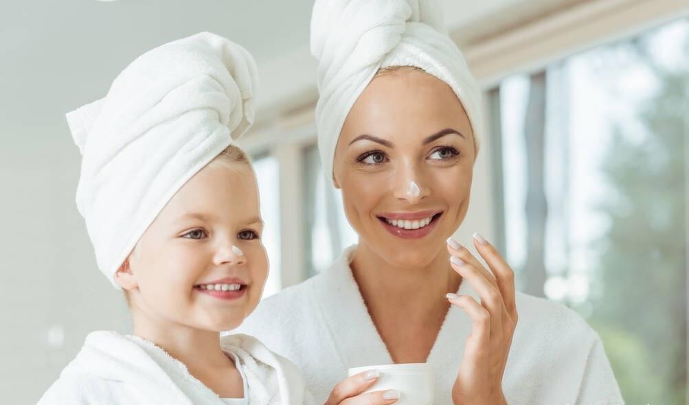 婴儿几个月可以抹面霜 684c5861f61c4e28ad72820bfca6dc05.jpeg