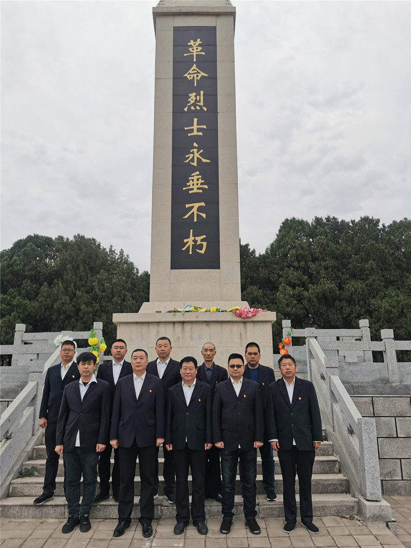 隨後,大家又參觀了楊家鋪烈士陵園紀念館.