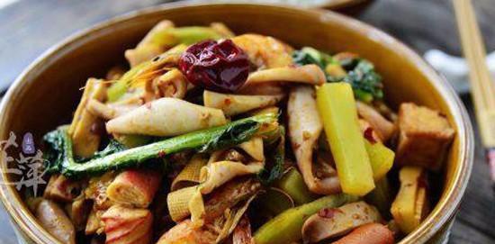 笋烧鱿鱼 edb69a6615394f0ba254894486de5fe5.jpeg