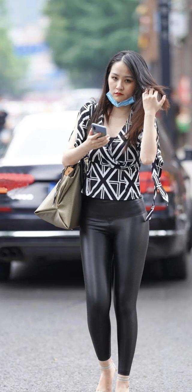 36f24018f1aa44379dd35f3383c98605.jpeg