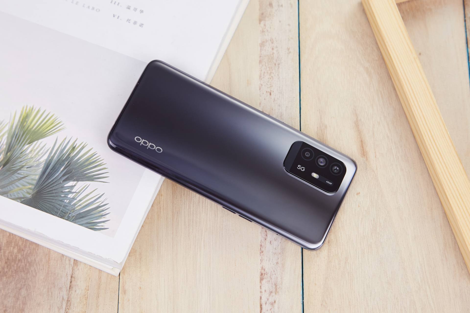 开售倒计时2天!颜值出彩 大存储强续航,oppo a95值不值得买?_手机