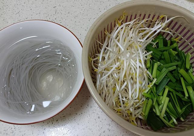 豆芽炒粉条怎么炒不糊 f364d0d9a5804243b3e8aa4482db5893.jpeg