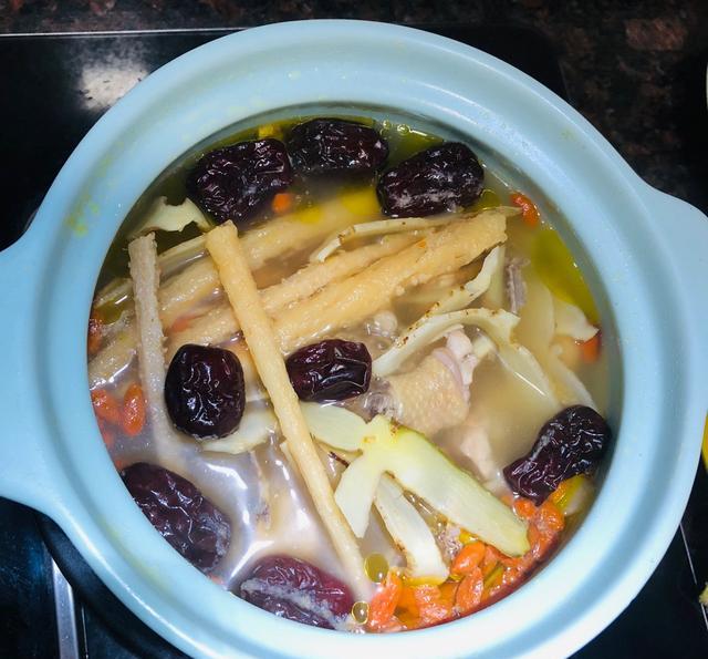 沙参玉竹鸡汤秋冬最好滋补食物营养丰富做法简单