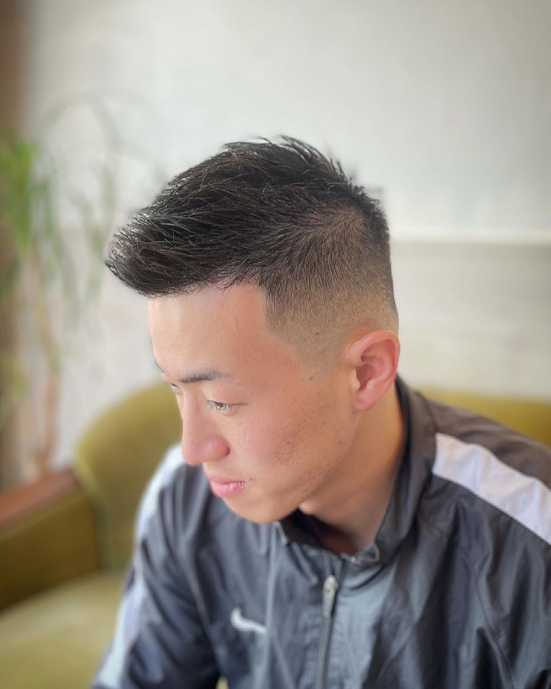 男发别乱剪了这几种发型帅气精神白发大叔剪完都能年轻好几岁