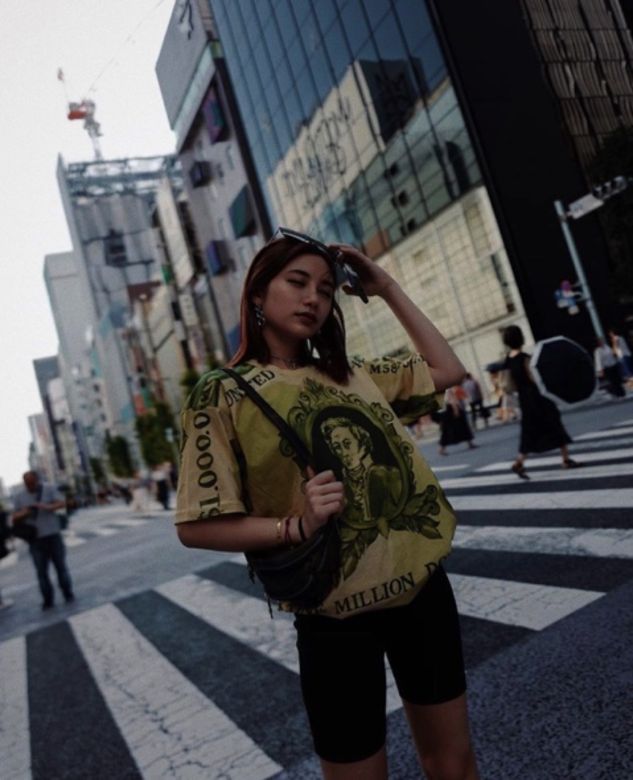 她是拥有最多爱马仕的新加坡名媛女儿,揭开calista cuaca的超豪时尚网