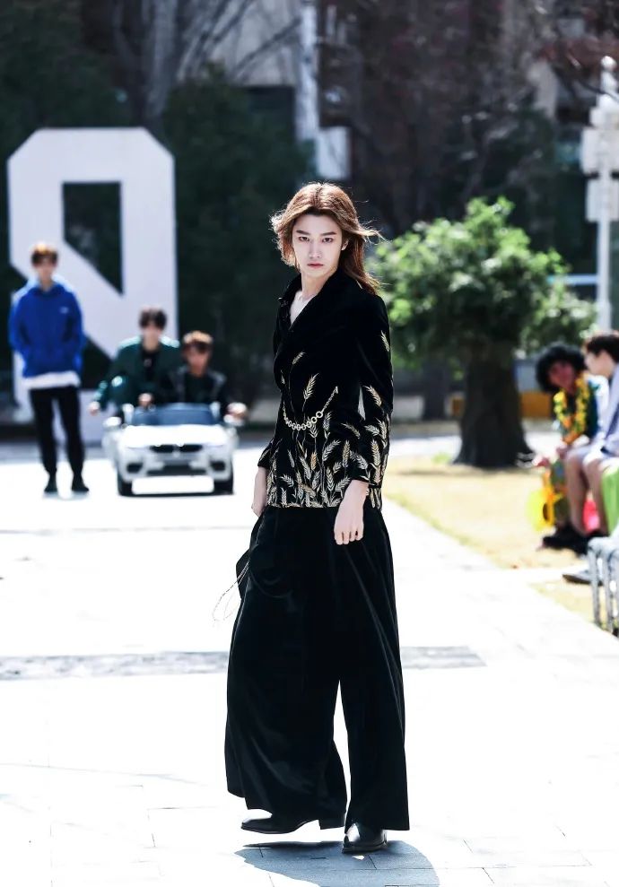 虞书欣惊呼好美长发嘴凸的孙滢皓凭什么成为古典颜绝杀