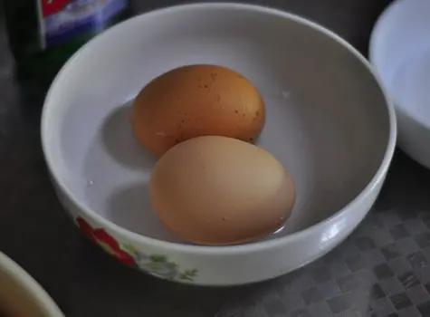 怎么腌咸鸡蛋又出油又好吃 6b28b2ce824d40409e4e6aee84370e0a.jpeg