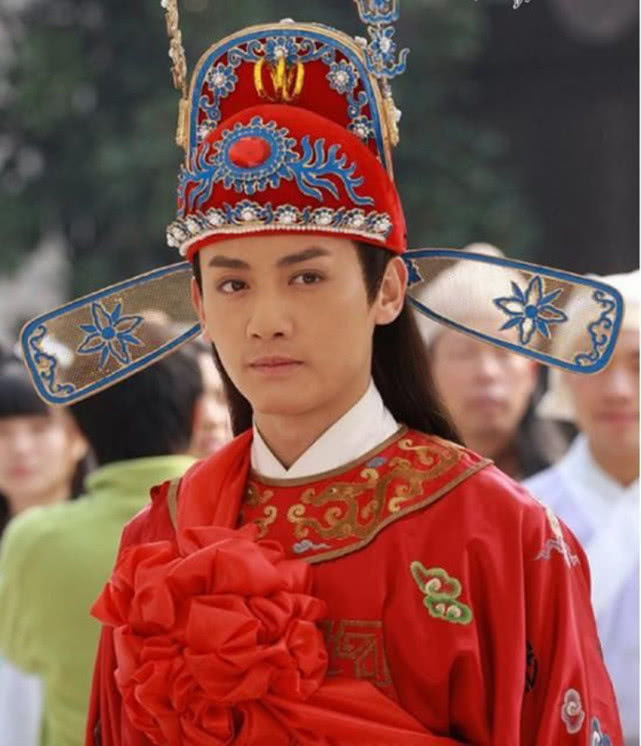 状元榜眼探花之名是怎么来的为何考生们最想当探花