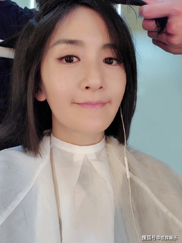 原创
谢娜挺巨肚做辣口家常菜,口味和怀头胎相似,网友:又是女儿?