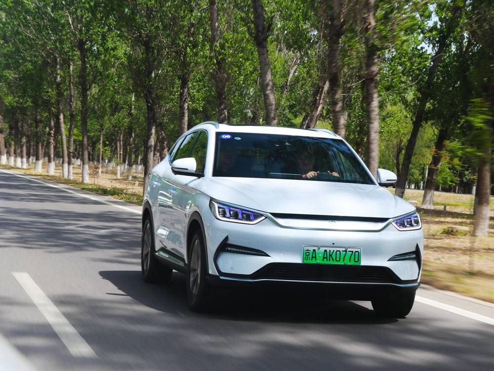 续航扎实的家用纯电新秀试驾比亚迪宋plusev