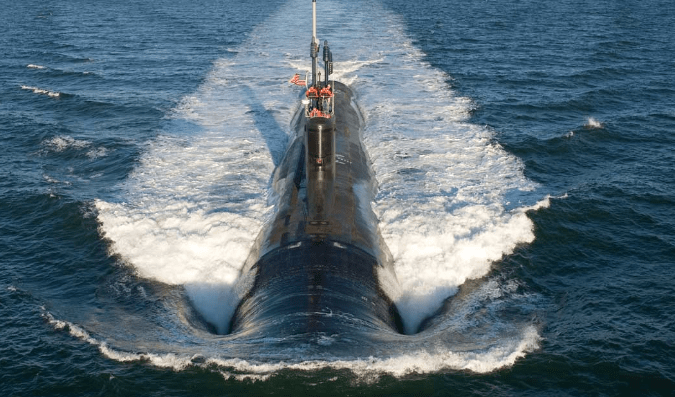 原创世界级大洋黑洞弗吉尼亚级攻击核潜艇号称21世纪近海主要力量