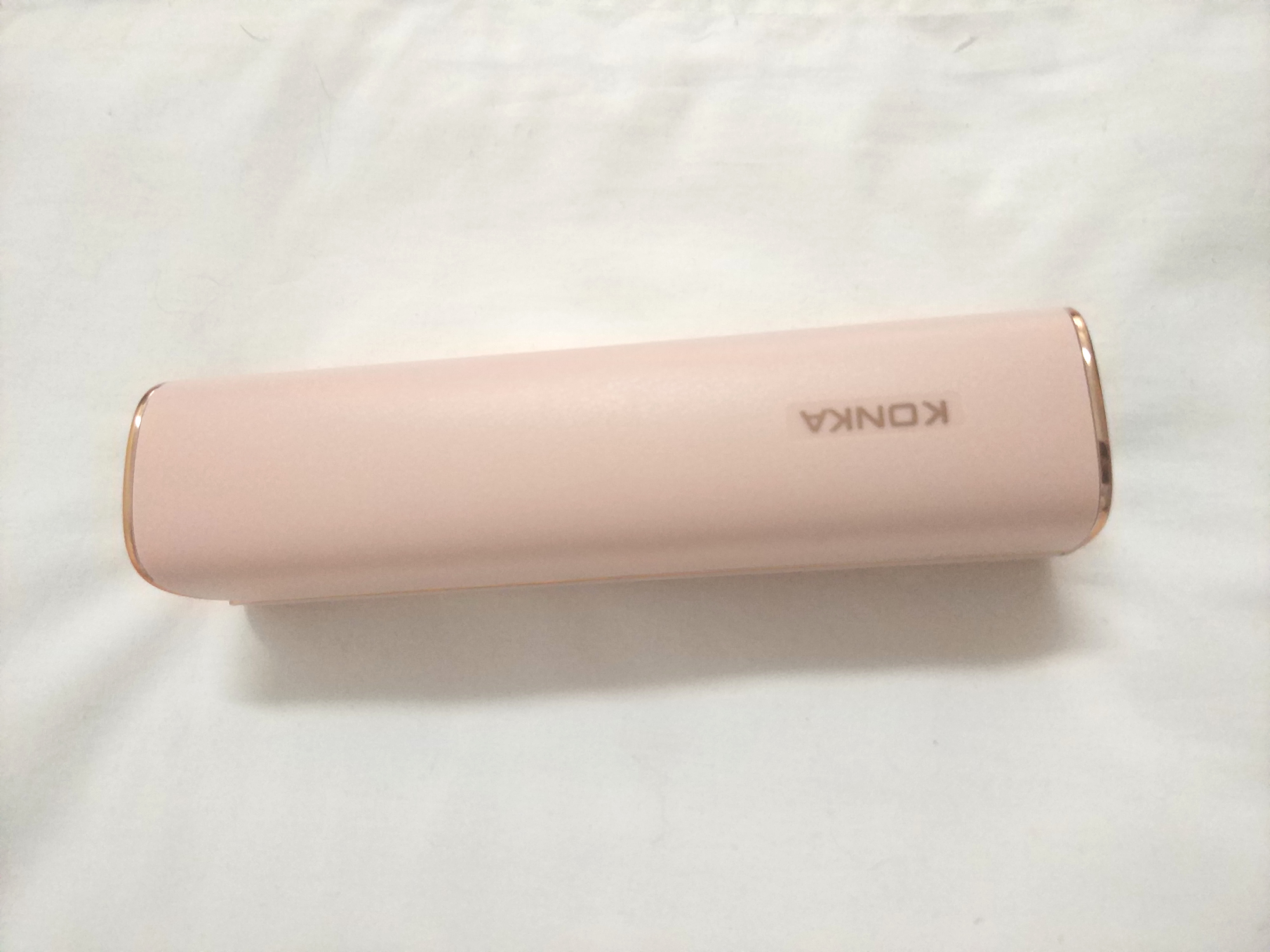 怎么弄粉底液不会脱妆爱出汗 c1687c81d03e40328e9f2b109c6b731e.jpeg