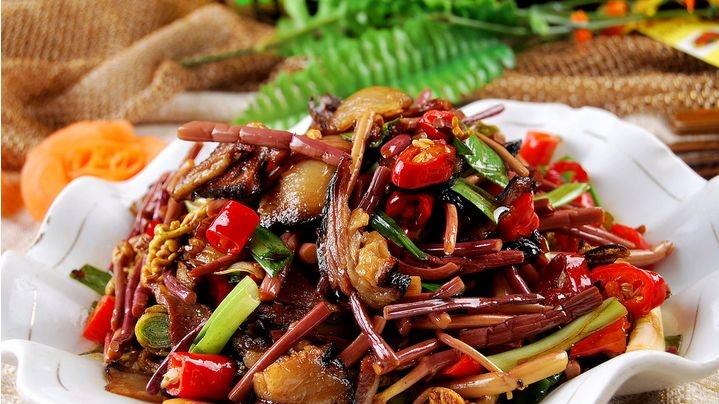 吃了一辈子的蕨菜和腊肉听说能致癌 你还敢吃吗 加工