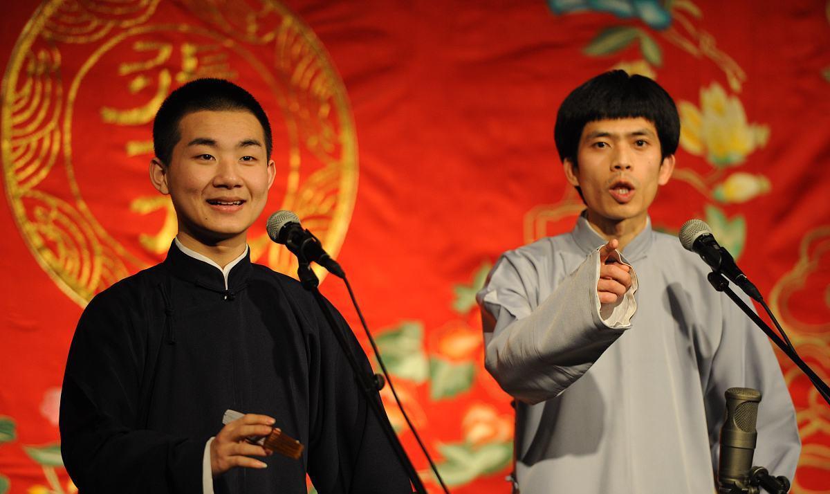 原创德云二队队长李鹤东为何能成为郭德纲的干儿子其实原因很简单