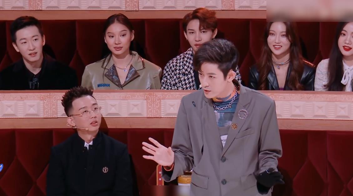 原创火星情报局敖犬曾带头谈恋爱老板崩溃后还被他打动