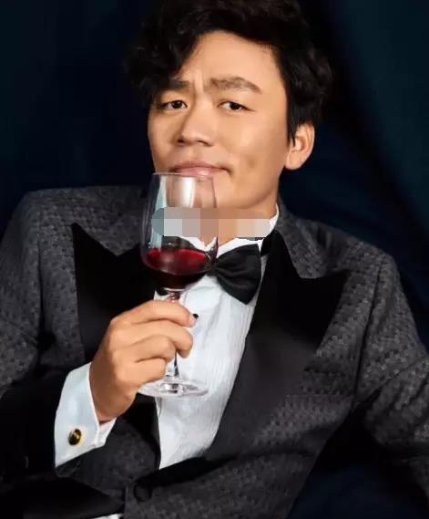 王宝强女友冯清正面照离婚了吗 9967c2d974854f609e95e55cdf037374.jpeg