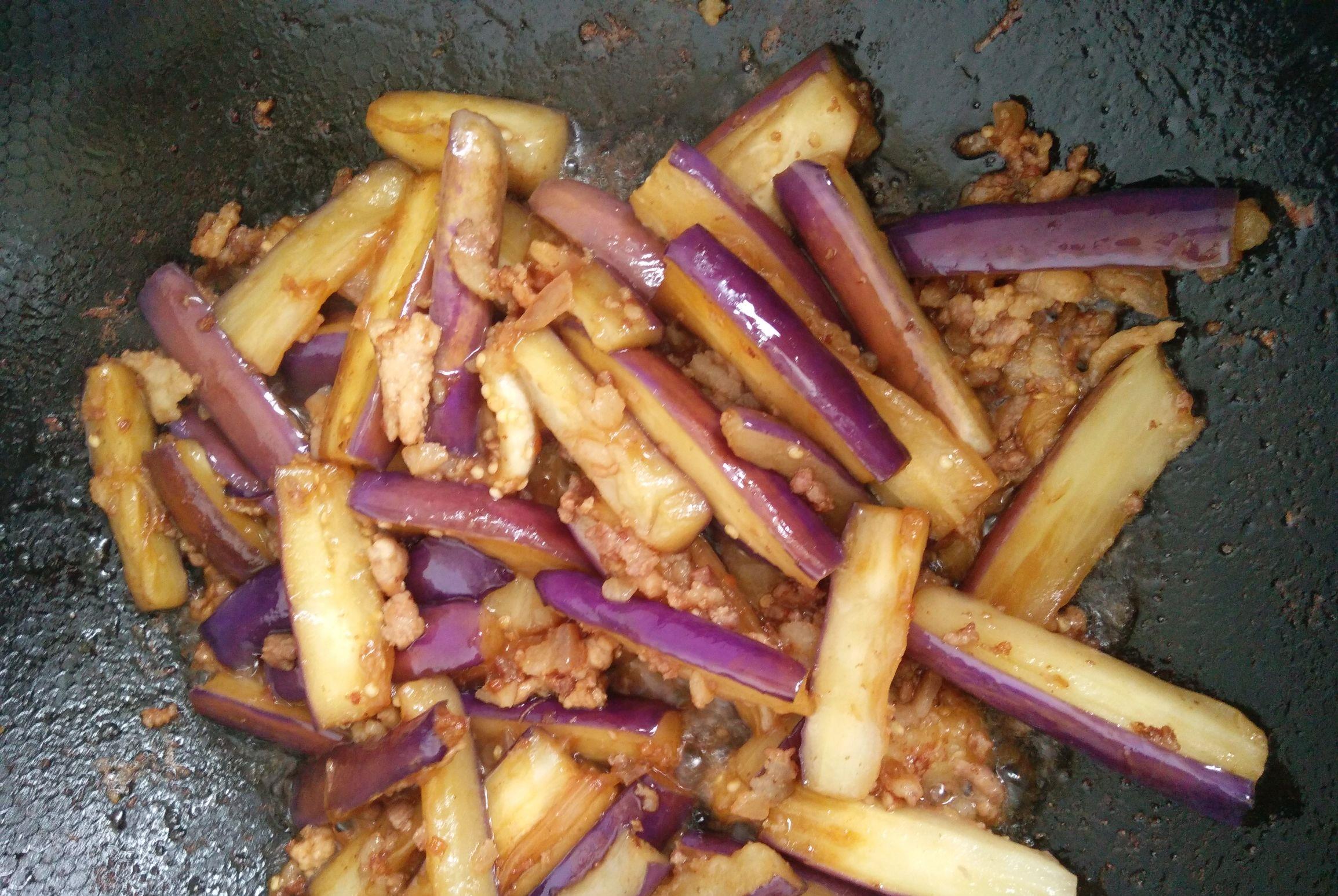 炒肉丝需要炒多久 a6e17beaabec4190bc3bd6897296f906.jpeg