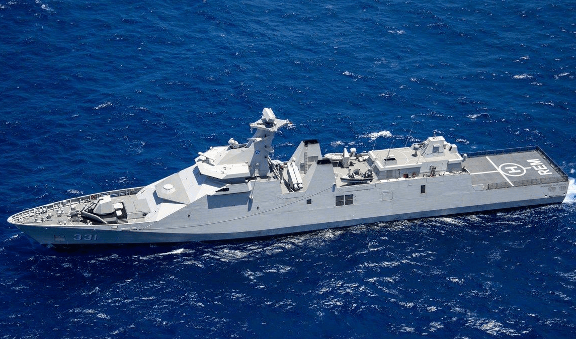 吨位不足千吨的护卫舰只要尺寸合适不管什么导弹都能进行发射