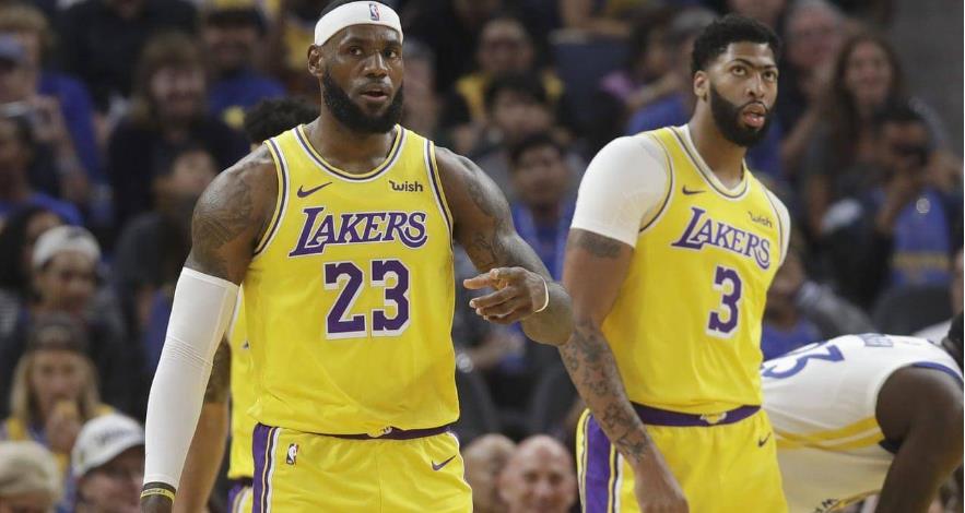 詹姆斯伤了吗 e036070330264c3b97fa49c9164d1517.jpeg