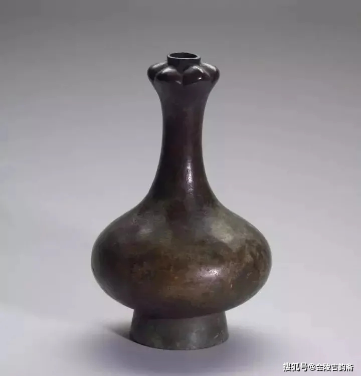 轻盈秀美，别具一格的蒜头瓶到底什么来头？_搜狐网