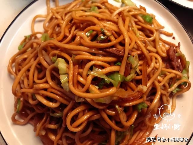 精选美食推荐:红烧肉炖海带,肉丝炒面,尖椒溜肥肠的做法