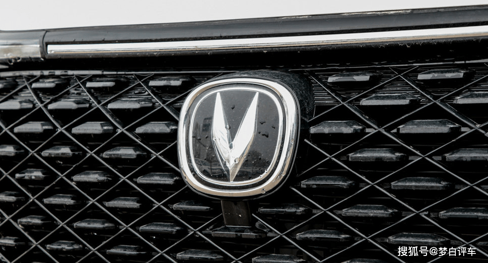 国产汽车销量排行_原创4月份国产SUV销量排行,8款车型成绩破万,红旗HS5跻身前十