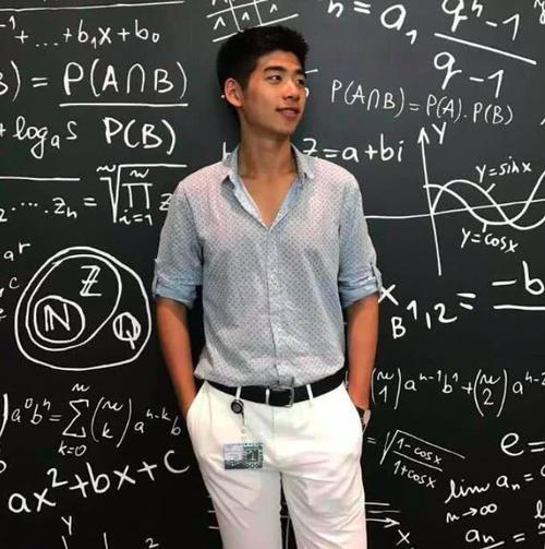 18岁考入哈佛21岁成赌王女婿辛奇隆奉女成婚又何妨