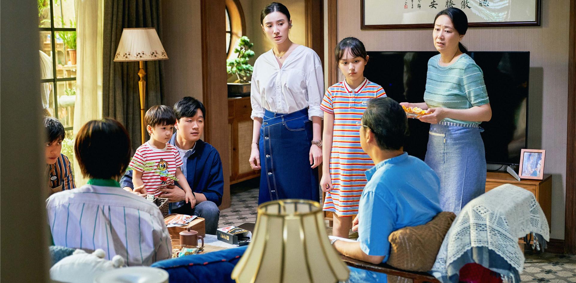 一开始是南俪受到田雨岚的影响,在看到孩子只考了45分之后,有点变得