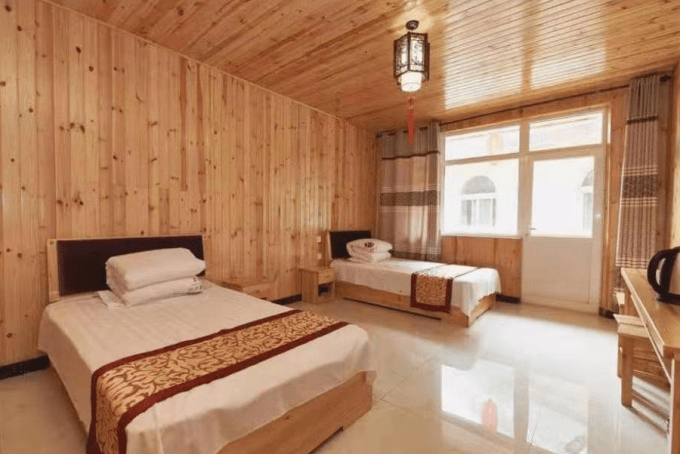 北京密云清凉谷密仙居农家院大铁锅炖密云水库鱼嘎嘎香