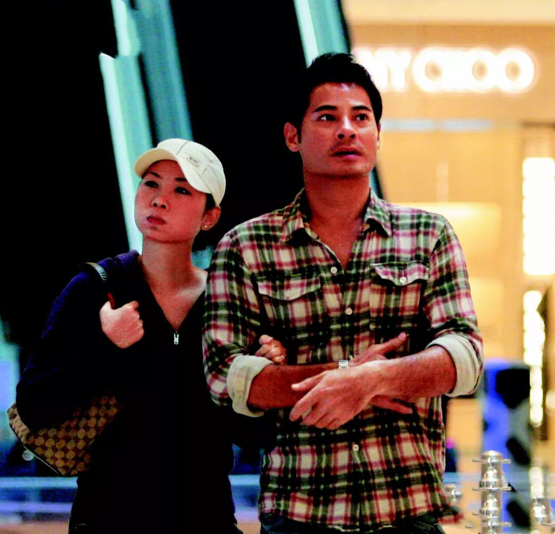 54岁黄智贤购千万豪宅宠妻,共识做丁克_妻子