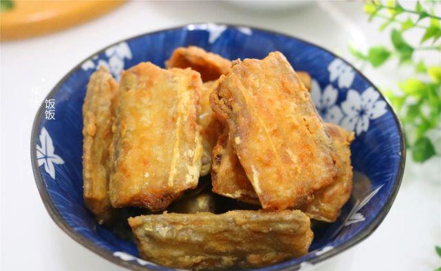 幹炸帶魚家常做法只需簡單調味料香酥鮮嫩好吃無腥味