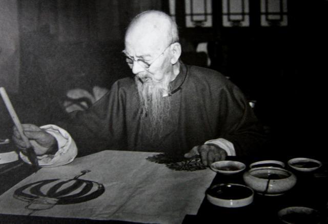 此人画“十二屏”，卖了2亿元，齐白石也画一幅，结果卖出9.315亿_