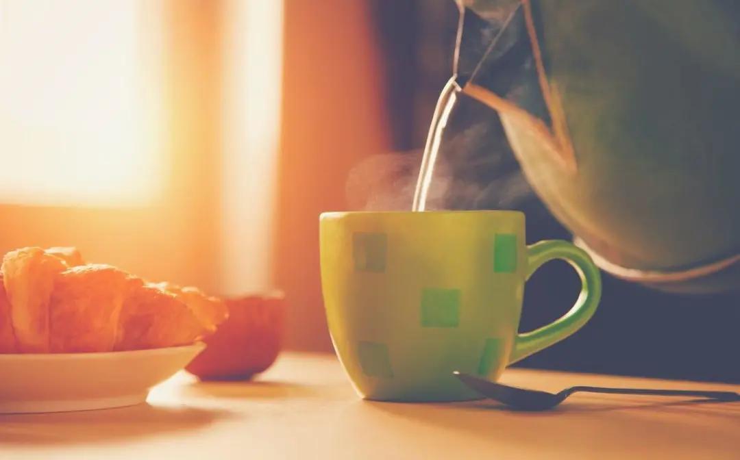 睡前多久不要喝太多水 da830079237e42cd908715a3b2b95fb2.jpeg