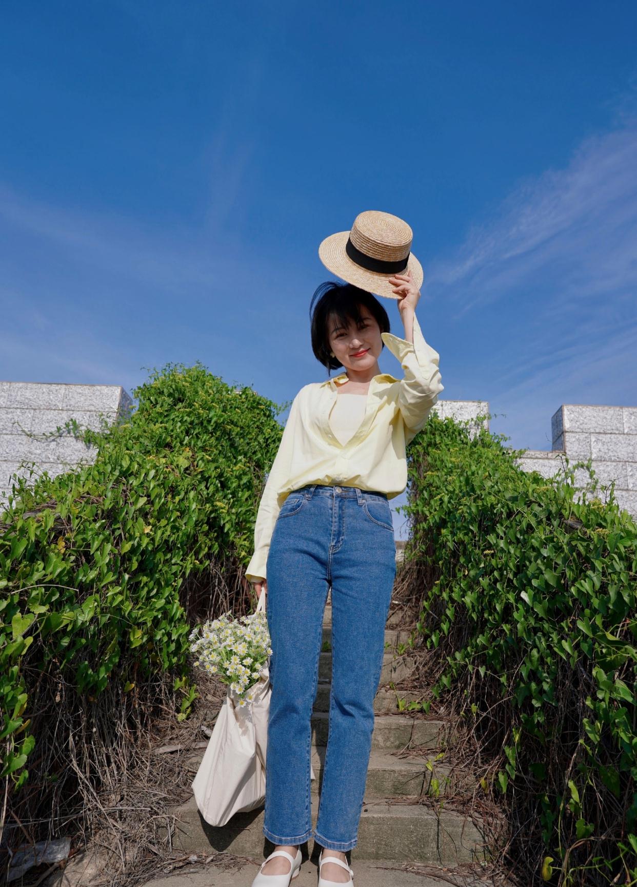 脖子短的胖女孩穿衣难跟着时髦精学v领上衣穿搭时髦显瘦