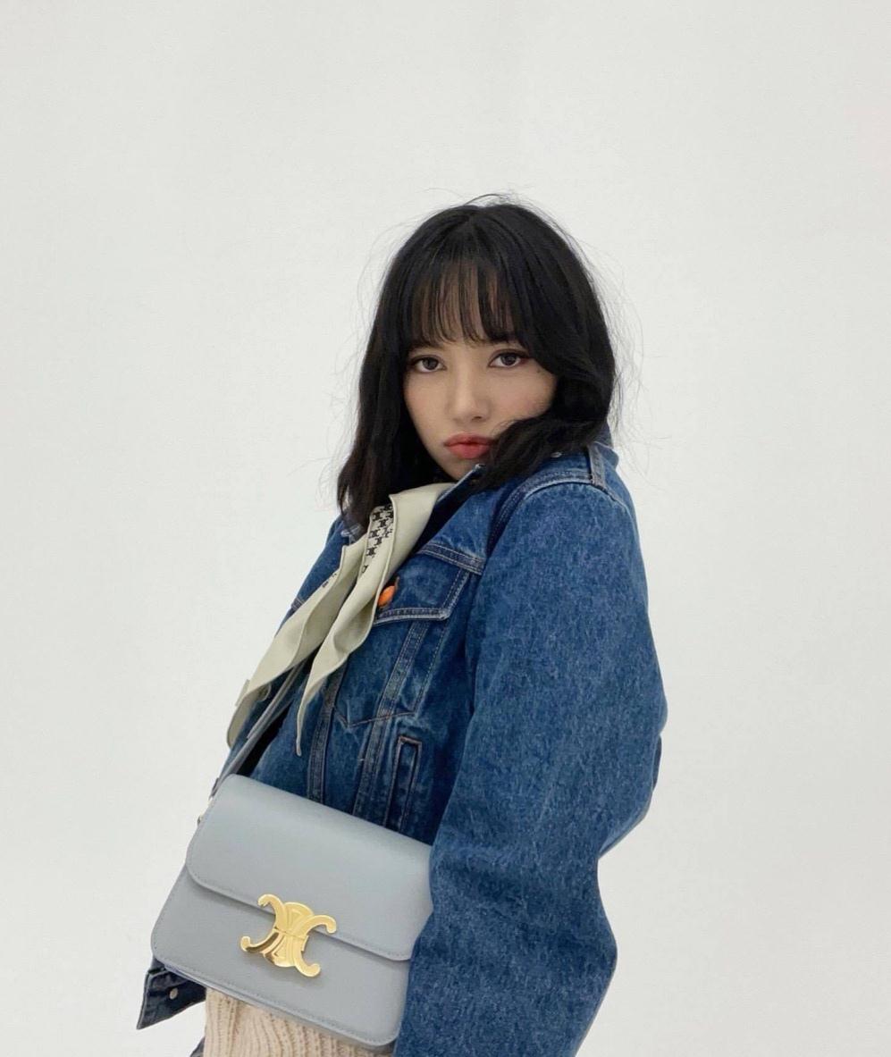 原创lisa私服风格多样可爱与性感随意切换不愧是行走的穿搭教科书