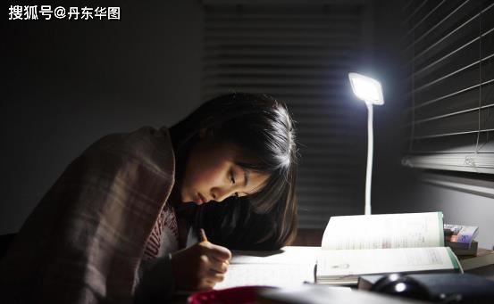 中国表排行榜_2021中国大学排名公布,北大反超清华占据榜首,网友表示实至名归