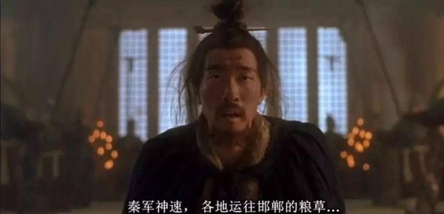 梦见跨过青蛇身旁行走，探索潜意识中的神秘启示