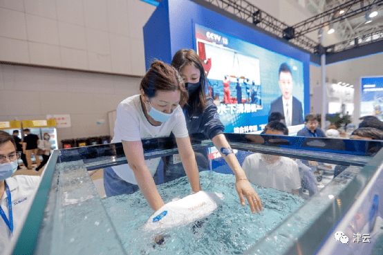 机器人|智能科技展上，这些“黑科技”亮了！