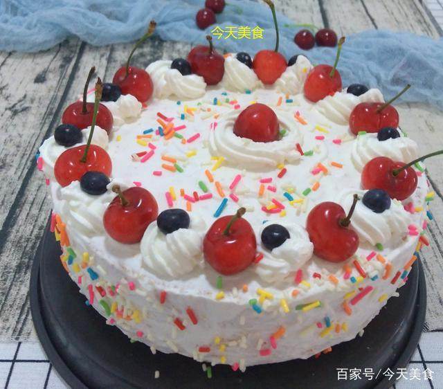 怎么装饰蛋糕简单做法 ba37f16d1e2a409d91ea76a9d8c893ab.jpeg