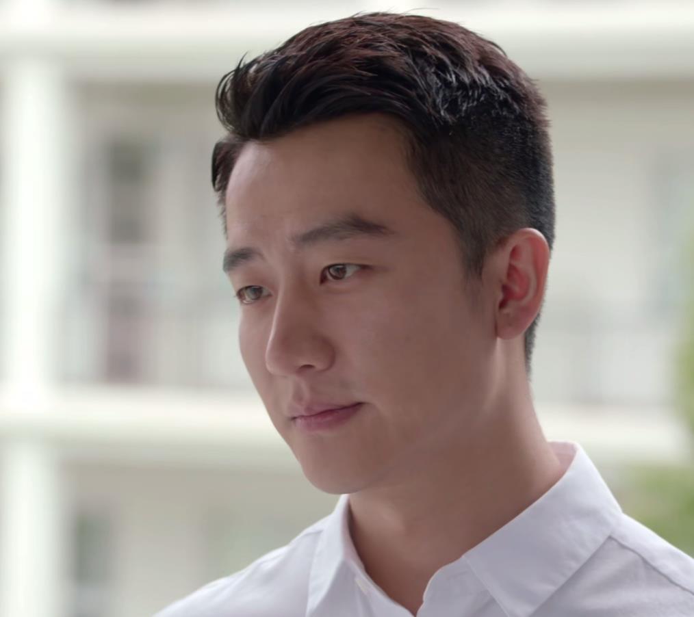 原创黄轩佟丽娅新剧连常识都没讲明白妄谈什么职业